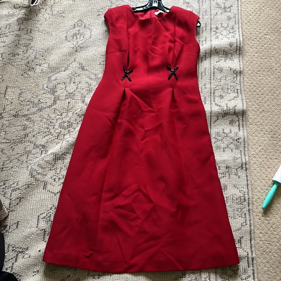 Simple red FENDI dress - Picture 7 of 8